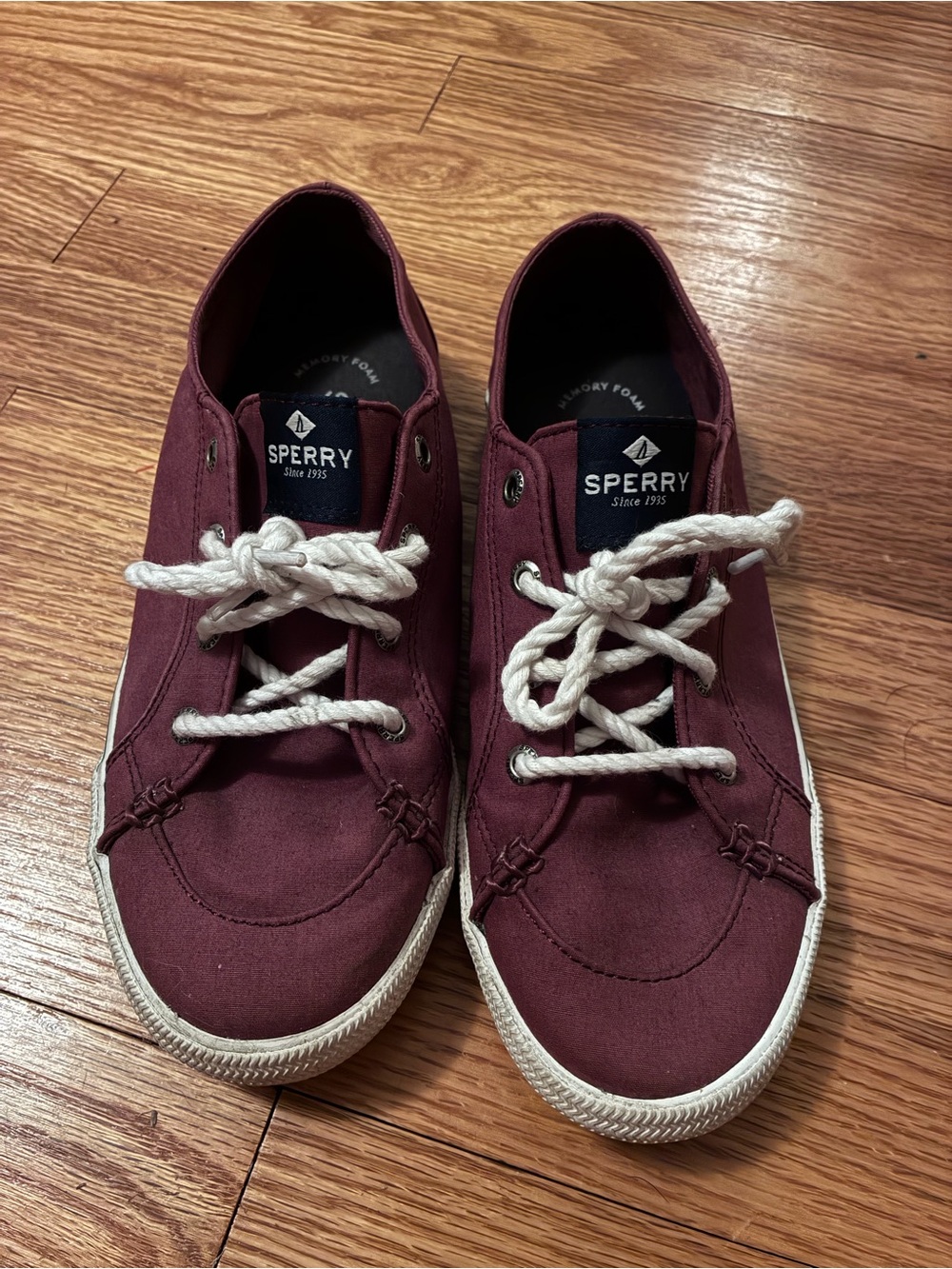 Sperry Women’s Crest View Burgundy Canvas Memory Foam Sneakers